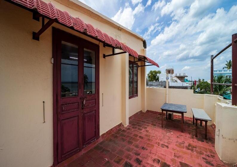 غرفة ديلوكس مطلّة علي البحر, Sacar Guest House