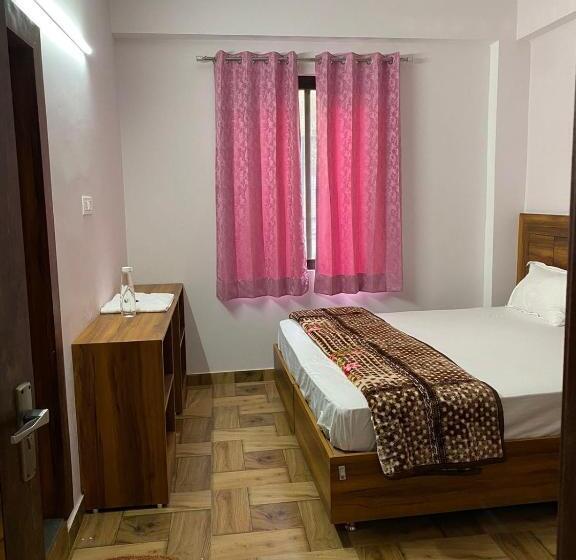 디럭스 룸, Crescent Moon Homestay