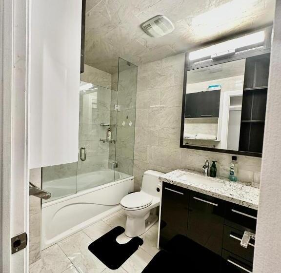 חדר משפחתי, Heartland Executive Room  Hazel Stays