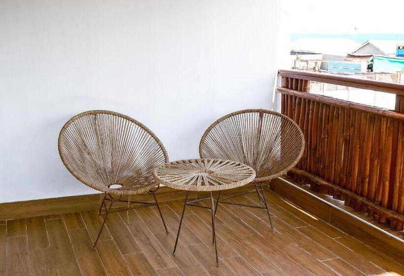 سوییت با چشم‌انداز دریا, Vogue Beach Resort