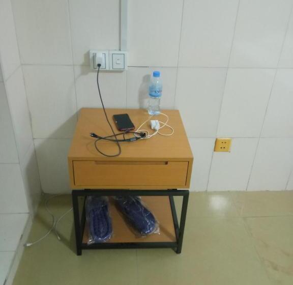 Quarto Triplo Estandar, 华越宾馆