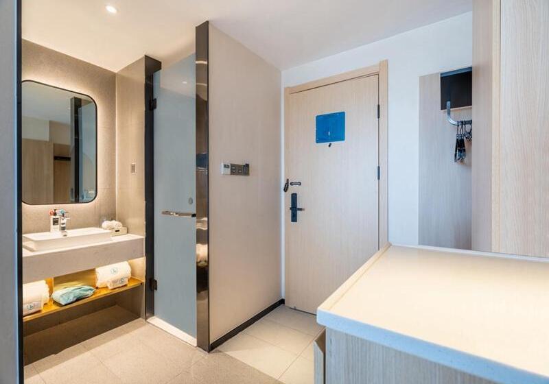 Семейный Номер Deluxe, Lanou Zibo Yiyuan Zhenxing Road