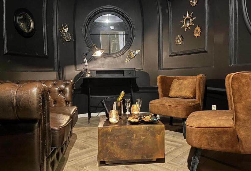 Люкс Повышенной Комфортности, Le Vieux Cèdre Grand Place