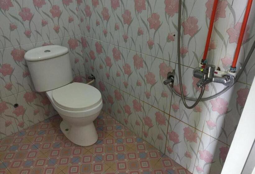 Номер Deluxe, Wisma Almadina Syariah