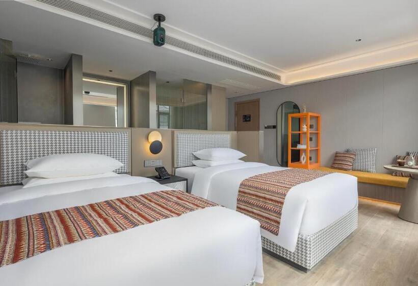 Номер Стандарт Вид на Сад, Kasion Purey Designer Hotel   Lijiang Ancient City Sifang Street