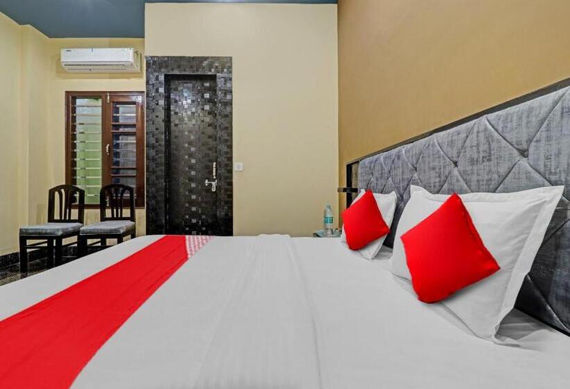 三人经典房间, Oyo Flagship 81375 Hotel Kashi