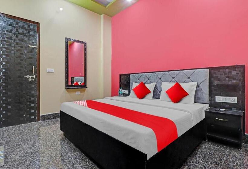 三人经典房间, Oyo Flagship 81375 Hotel Kashi