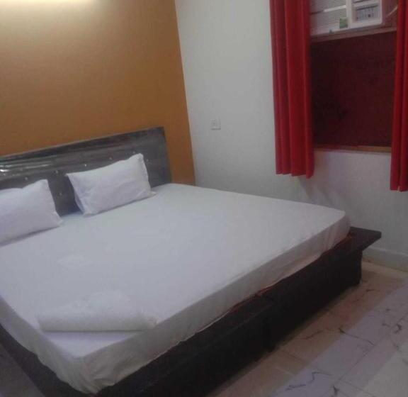 اتاق کلاسیک سه تخته, Flagship Sukoon Inn Hotel Near Johari Enclave Metro Station