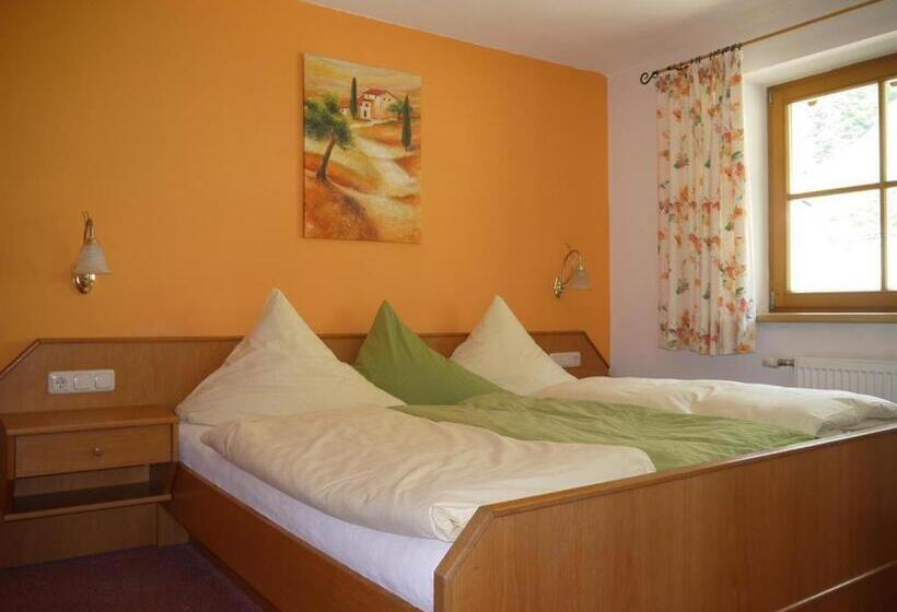 Апартаменты 3 Спальни, Ferienhof Almfrieden