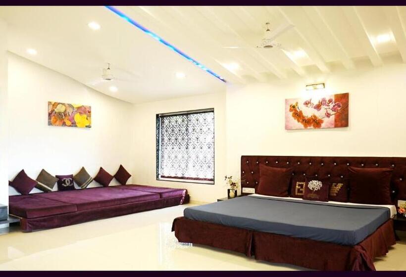 Suite with lake view, Lake Suites By 29 Bungalow