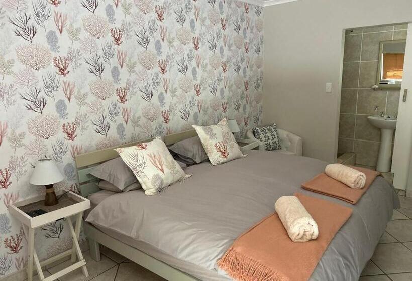 Номер Стандарт, Room In Apartment   Cozy Crner, Home Away From Home, Near Pristine Beaches Num3