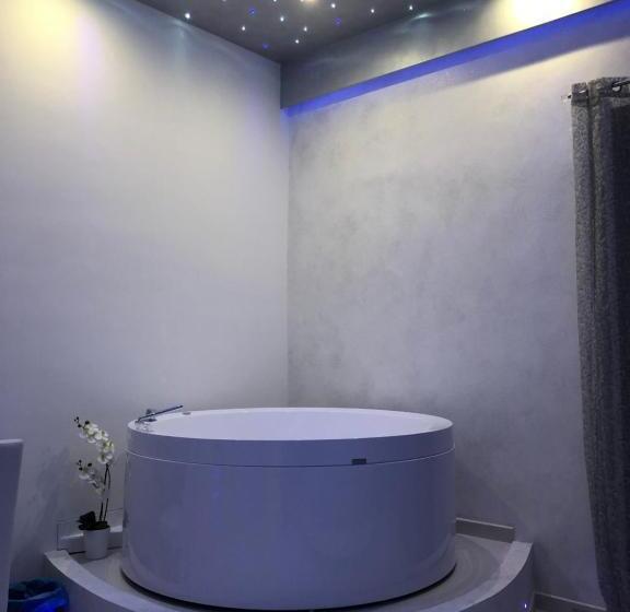 Люкс Повышенной Комфортности, B&b Regina Charme Rooms