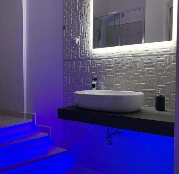 سوییت لوکس, B&b Regina Charme Rooms