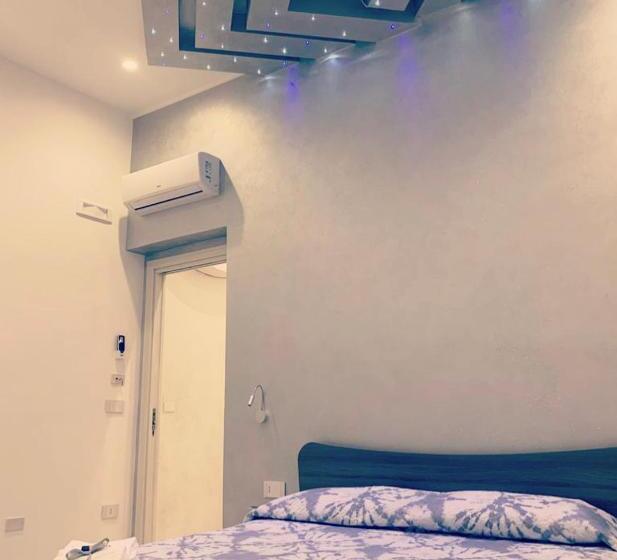 اتاق لوکس, B&b Regina Charme Rooms
