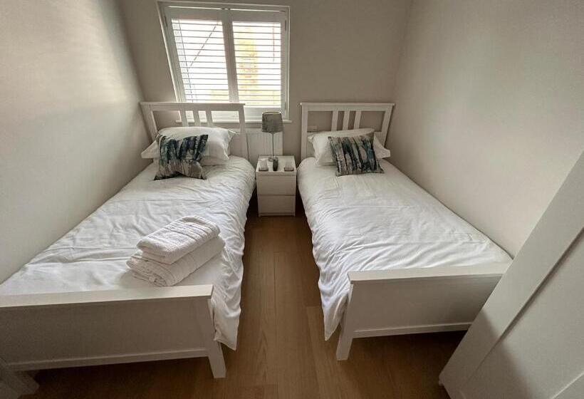 Номер Стандарт, Magnolia House