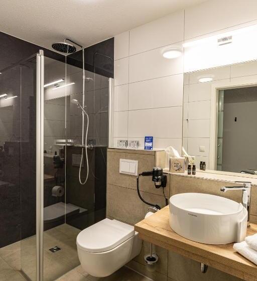 Номер Deluxe, Motel Hasetal
