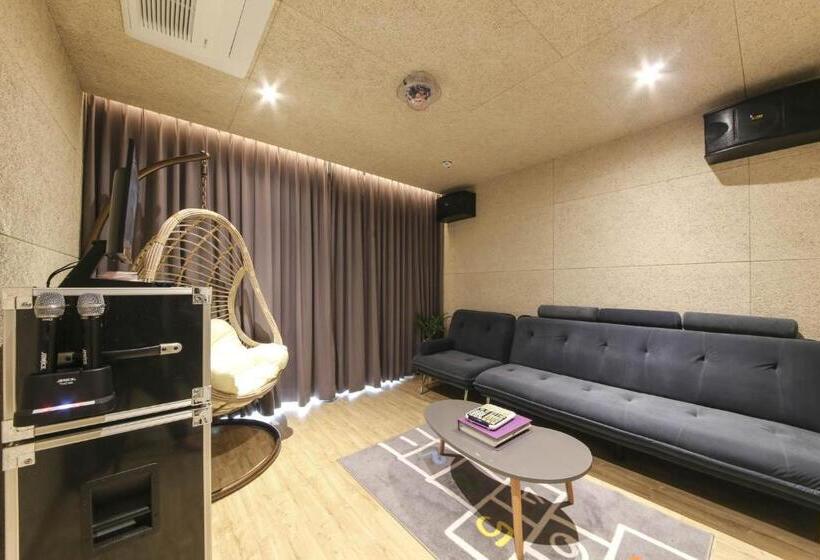 디럭스 패밀리 룸, Hound Hotel Sasang