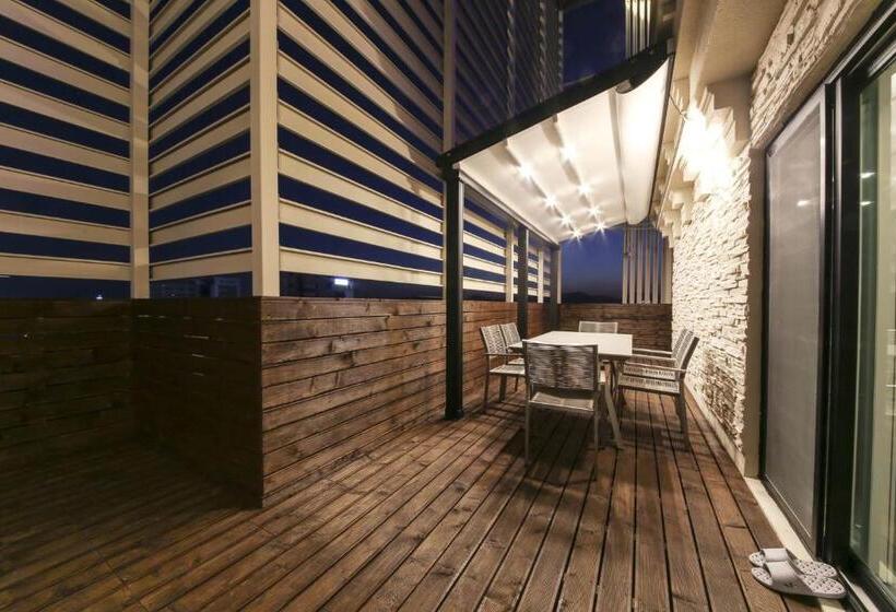 패밀리 스위트, Hound Hotel Sasang