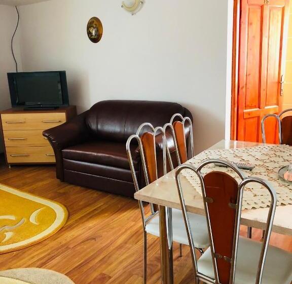 آپارتمان 2 خوابه, Vila Diana