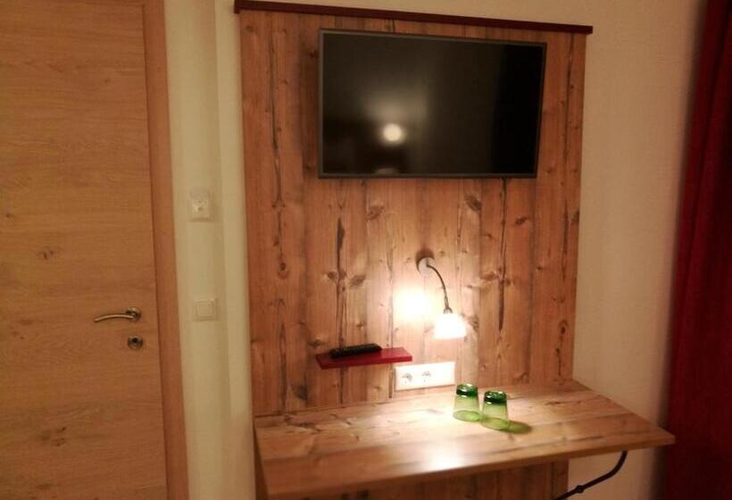 Номер Стандарт с Балконом, Dorfstub N Jochberg