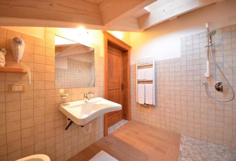 Quarto Estandar, Agritur Agua Biencia