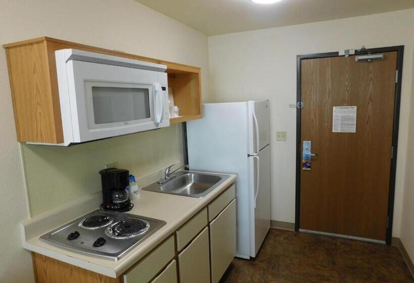 Номер Стандарт, Days Inn & Suites By Wyndham Rochester South
