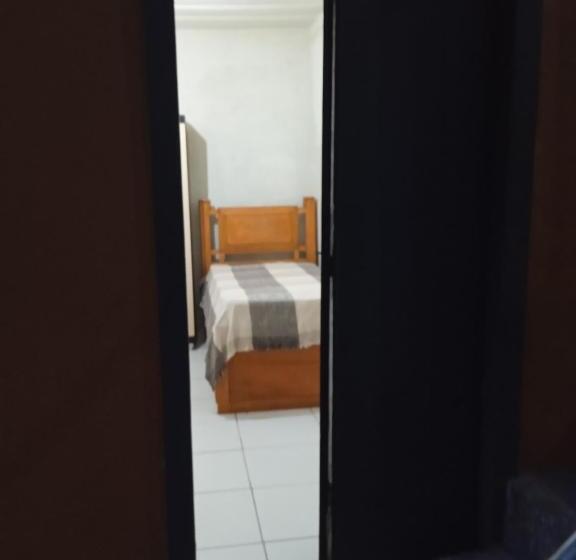Standard Yhden Hengen Huone, Cortiço Da Lapa