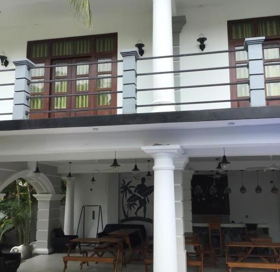 带阳台的豪华间, Dew Drop Villa