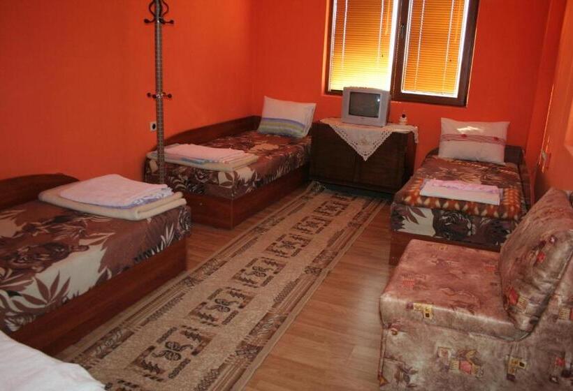 Дом 1 Спальня, Guest House Edelvais
