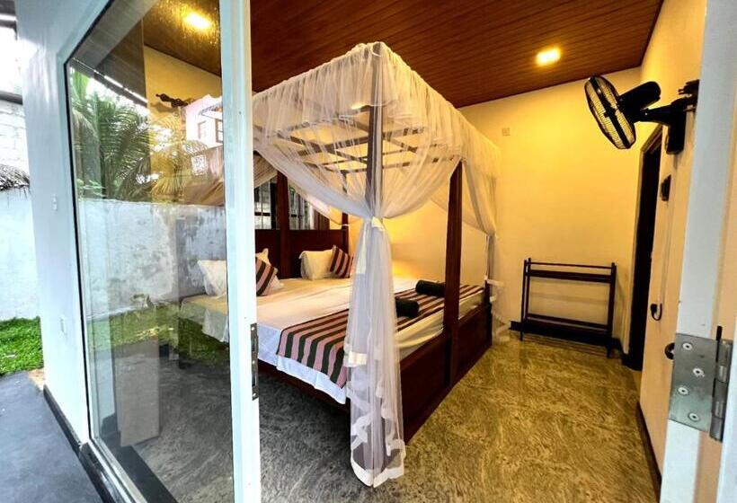 اتاق استاندارد با چشم‌انداز استخر, Mango Tree House Mirissa