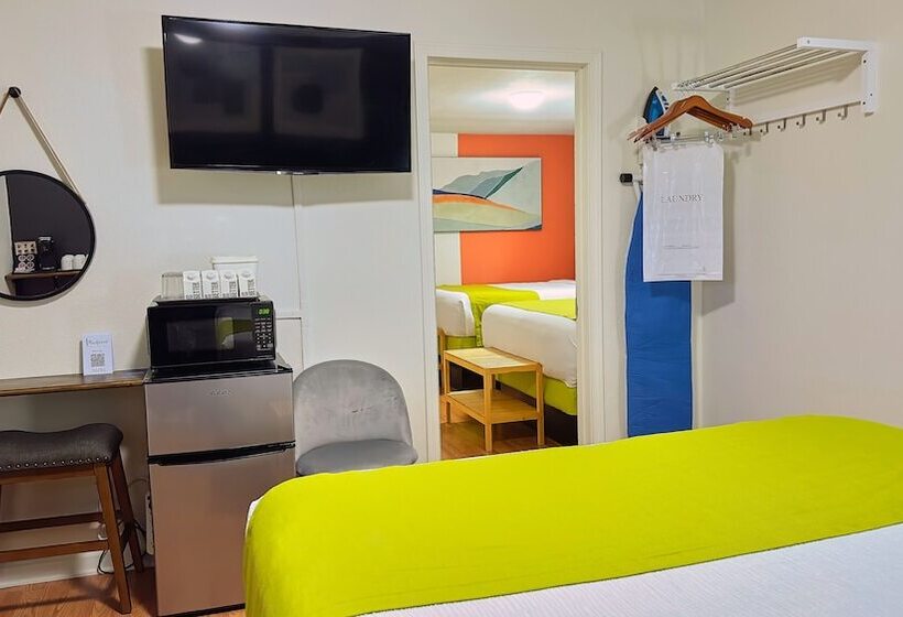 Семейный Номер, City Center Motel