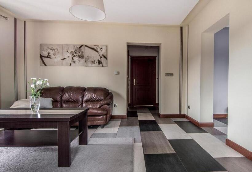 Апартаменты 1 Спальня с Балконом, Villa Magnat Spa, Jacuzzi, Sauna, Tężnia Solankowa