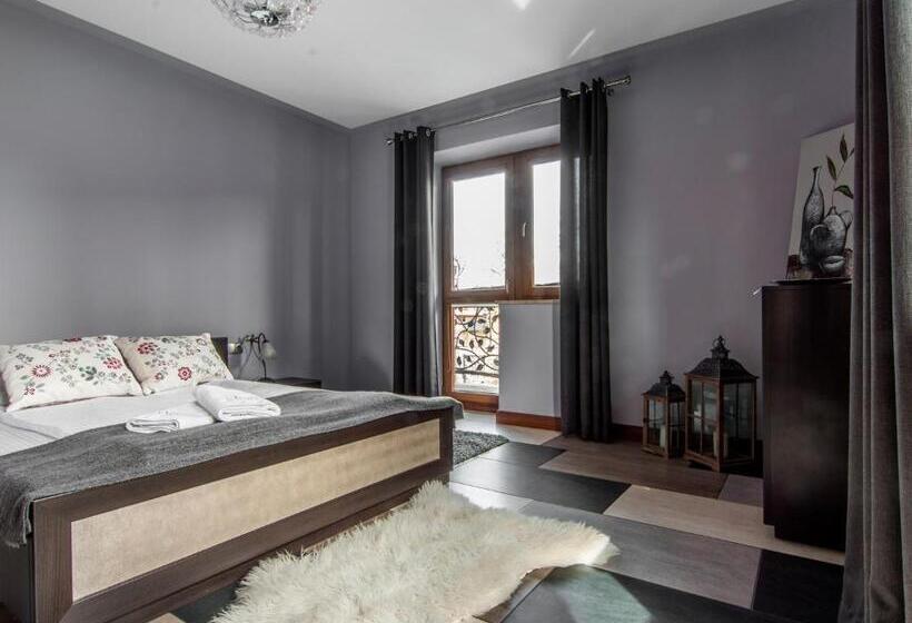 Апартаменты 1 Спальня с Балконом, Villa Magnat Spa, Jacuzzi, Sauna, Tężnia Solankowa