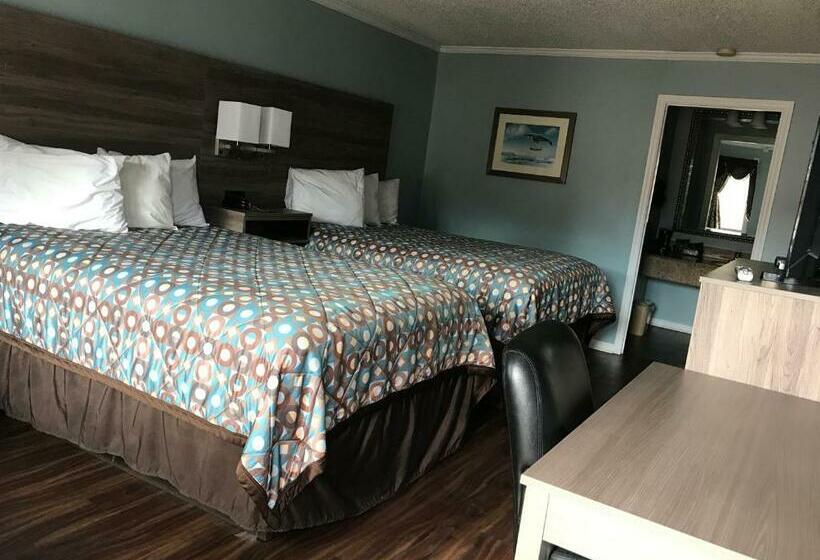 带2个双人床的标准工作室, Winton Inn & Suites