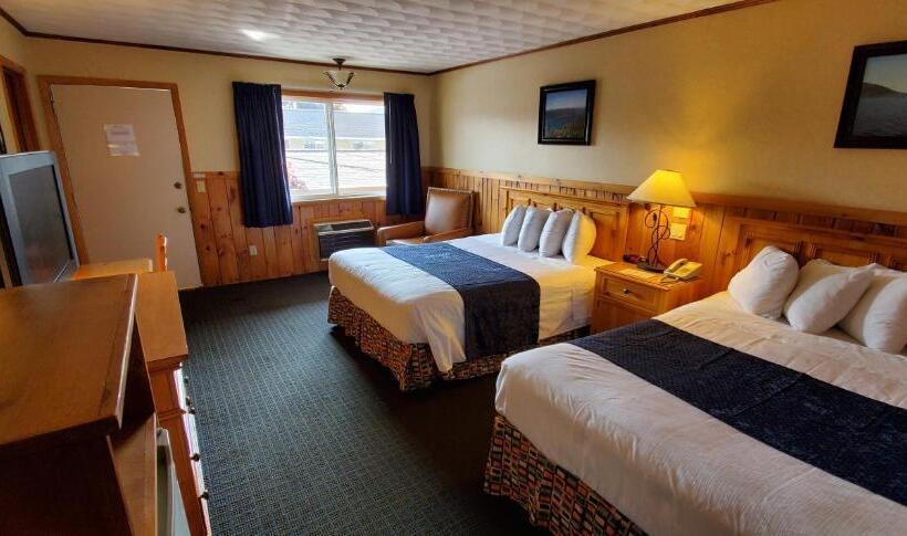 Номер Deluxe, The Lake Motel