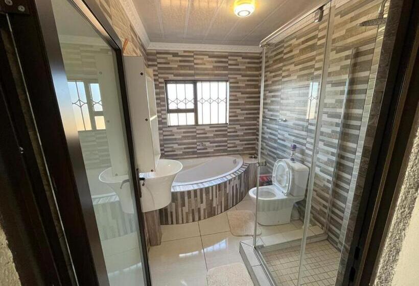 Номер Стандарт, Boeketlong Lodge