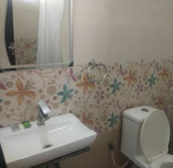 Номер Deluxe, Anamsa Residency Vrindavan