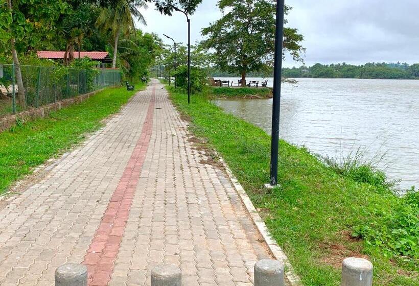 Номер Economy, Delmond Lake   Anuradhapura