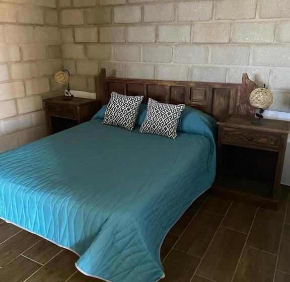 バス共有のスタンダードルーム, Hostal Doña Cuca