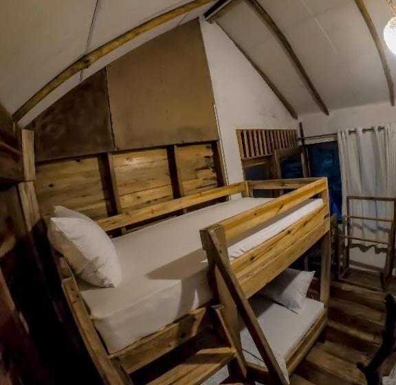 Семейный Номер Вид на Горы, Lamiaceae Wood Cabin