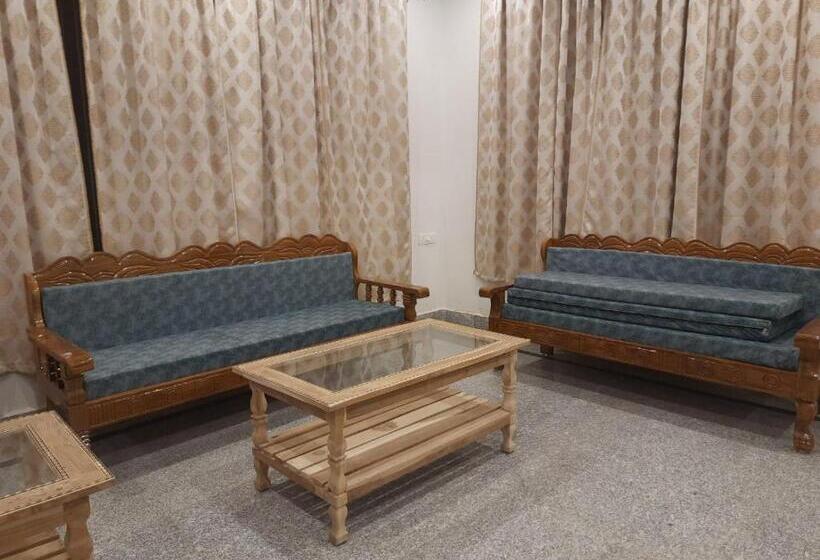 Номер Deluxe, Purna Brahma Vatika