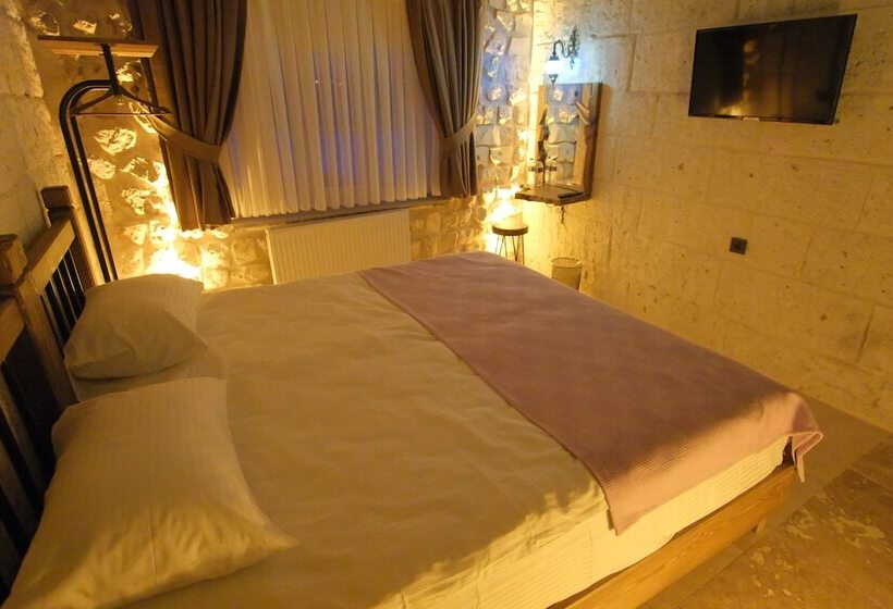 Номер Стандарт, Euphoria Cave House