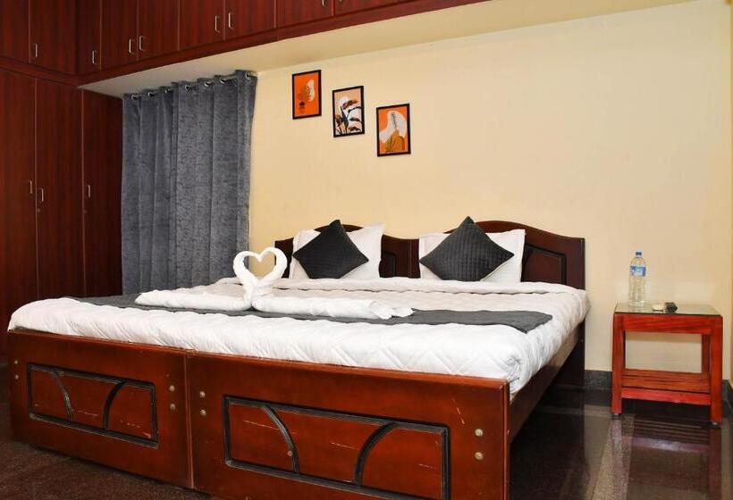 Quarto Estandar, Revive Inn Pondy   Rooms & Villa