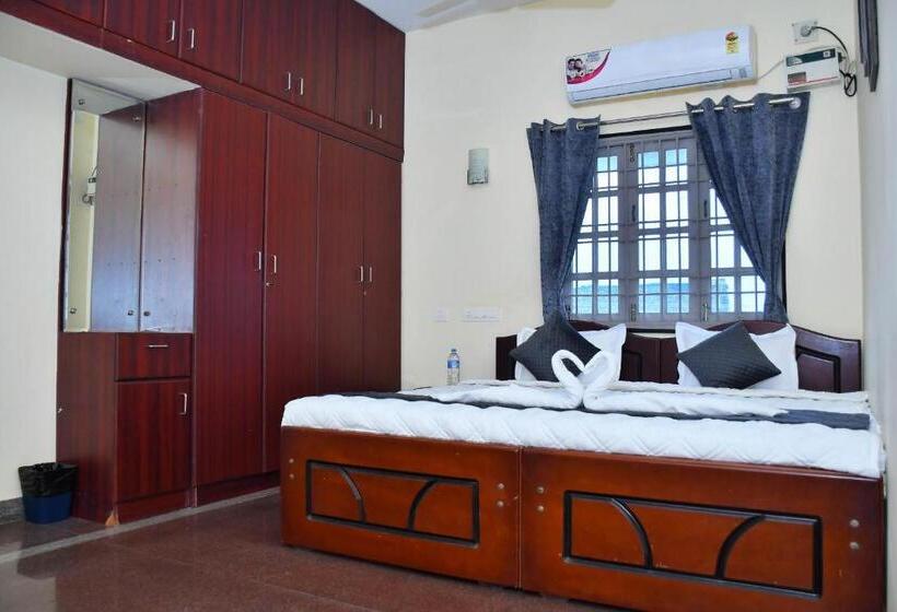 Quarto Estandar, Revive Inn Pondy   Rooms & Villa