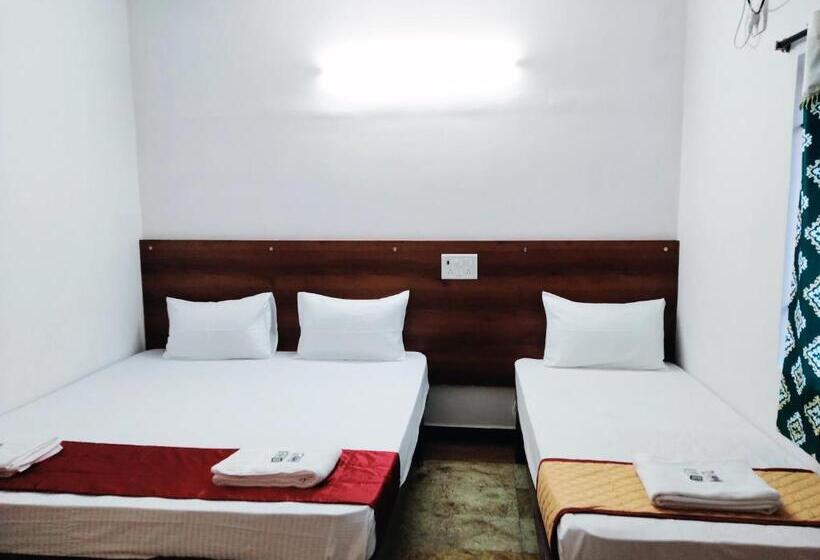 Семейный Номер, Royal Green Inn
