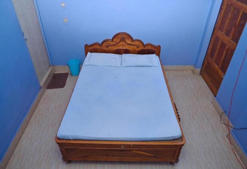 Номер Deluxe, Sailabala Guest House Bhadrak
