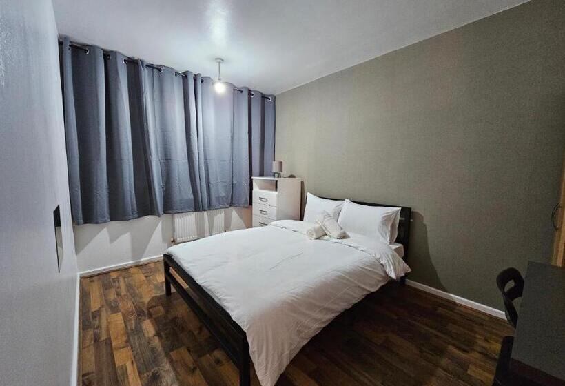 غرفة قياسية, Spitalfields Rooms