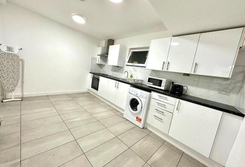 Номер Стандарт, Kent House Suites   Se26