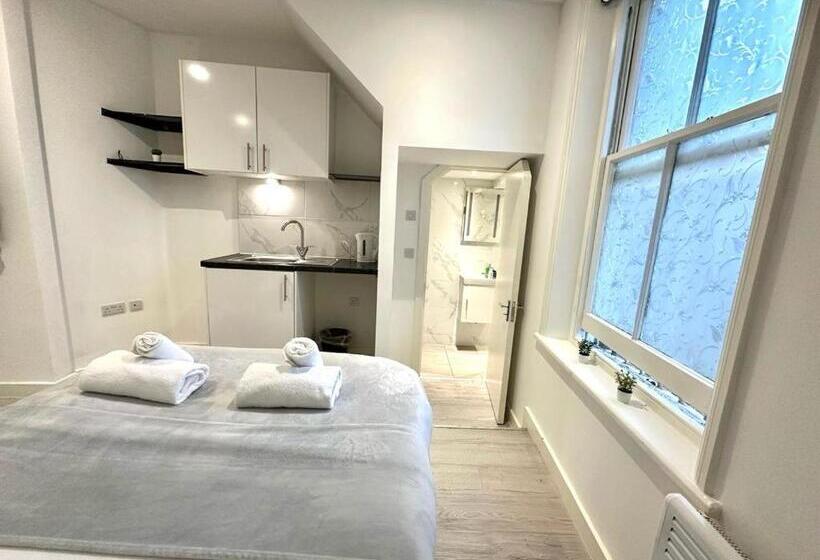 Номер Стандарт, Kent House Suites   Se26