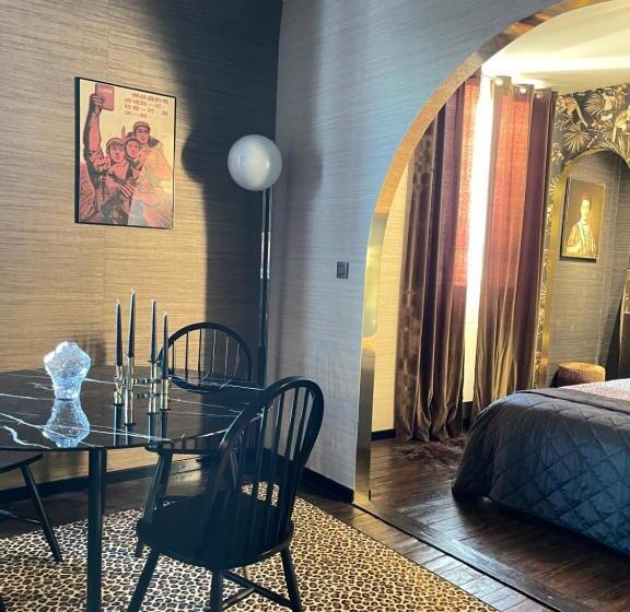 Номер Стандарт Трехместный, Les Alcoves   Studios Design